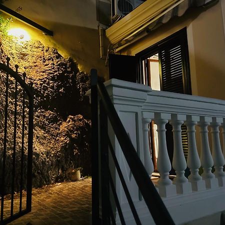 Il Corallo Vietri Bagian luar foto